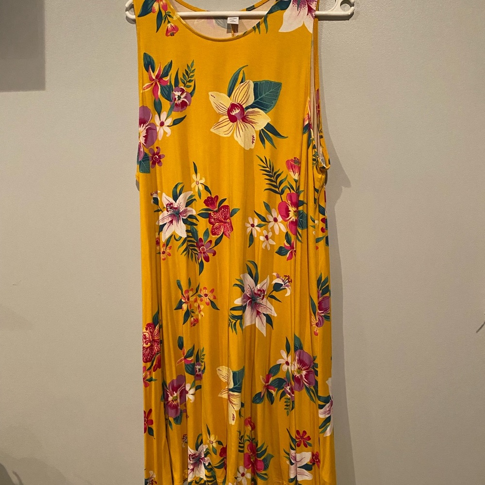 Floral old navy dress yellow base color size xxl